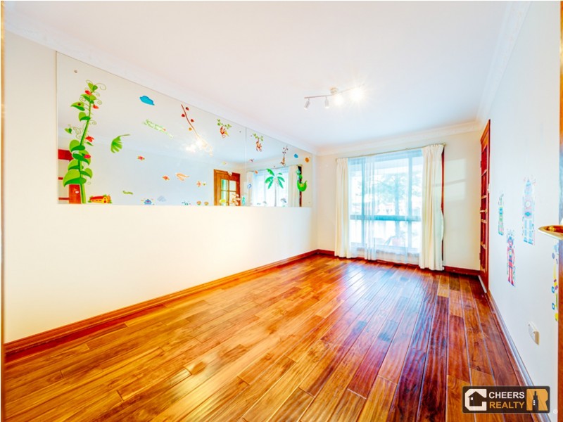 9 Hydrabad Street, Regents Park QLD 4118