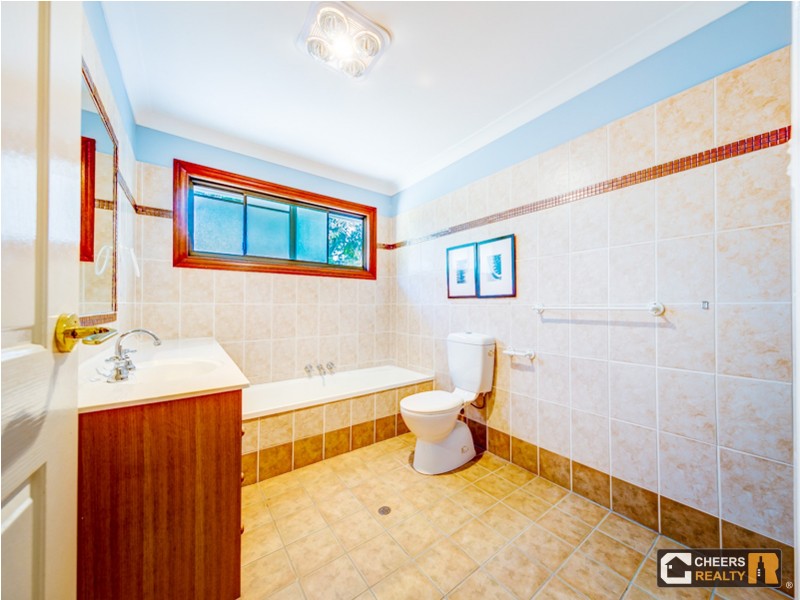 9 Hydrabad Street, Regents Park QLD 4118