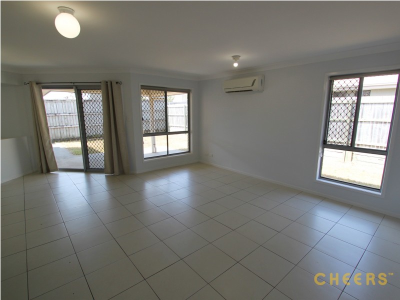 27 Dart Place, Parkinson QLD 4115