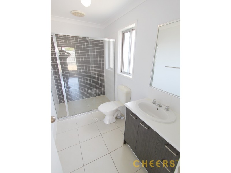 27 Dart Place, Parkinson QLD 4115