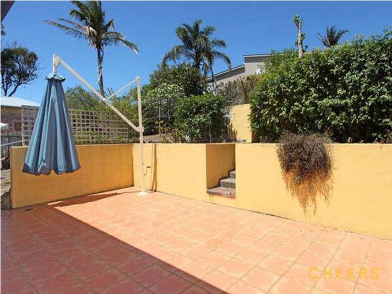 200 Carlton Terrace, Manly QLD 4179