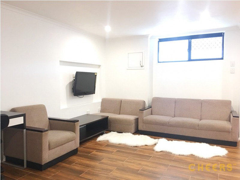 8 Bolwell Street, Runcorn QLD 4113