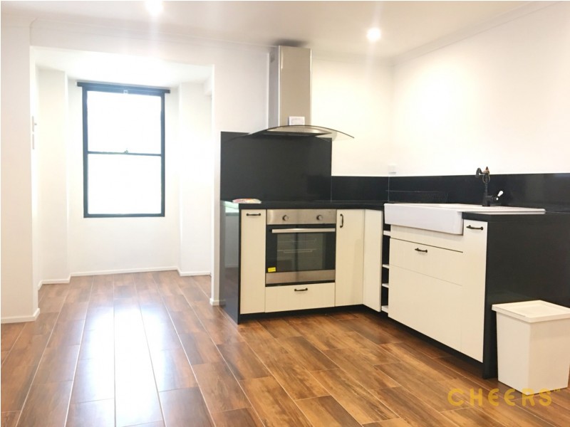 8 Bolwell Street, Runcorn QLD 4113