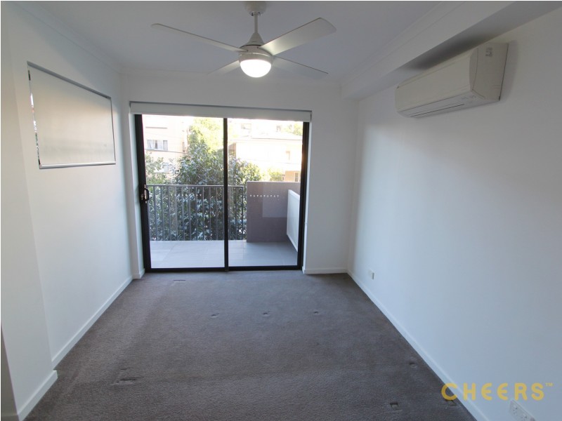 204/9 Regina Street, Greenslopes QLD 4120