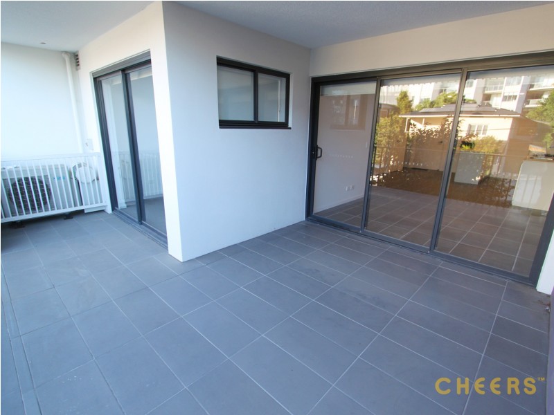 204/9 Regina Street, Greenslopes QLD 4120