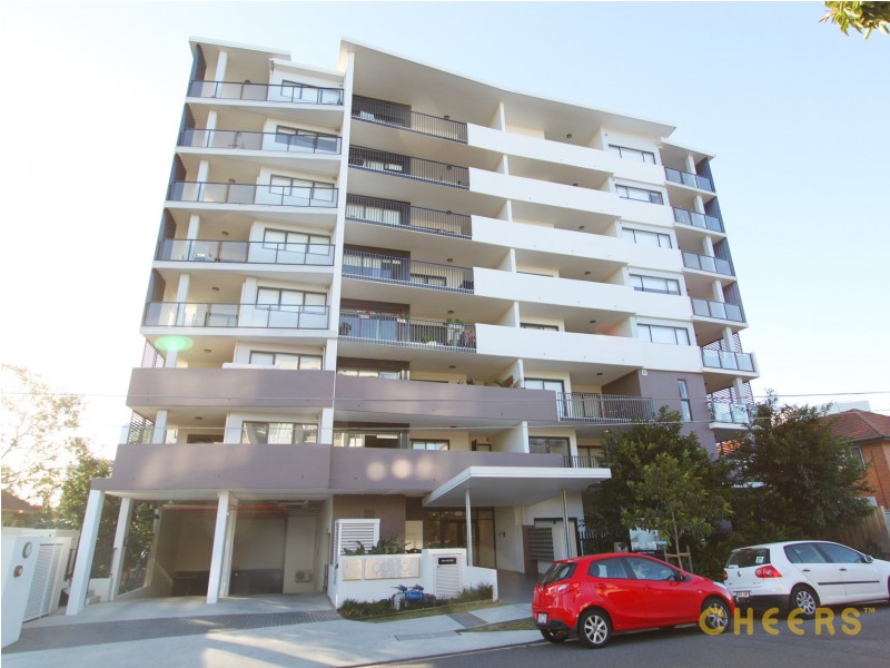 204/9 Regina Street, Greenslopes QLD 4120