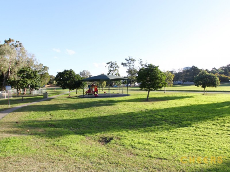 204/9 Regina Street, Greenslopes QLD 4120