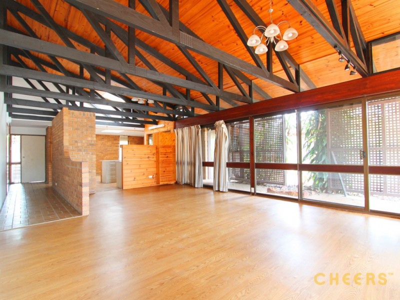 10 Faringdon Street, Robertson QLD 4109