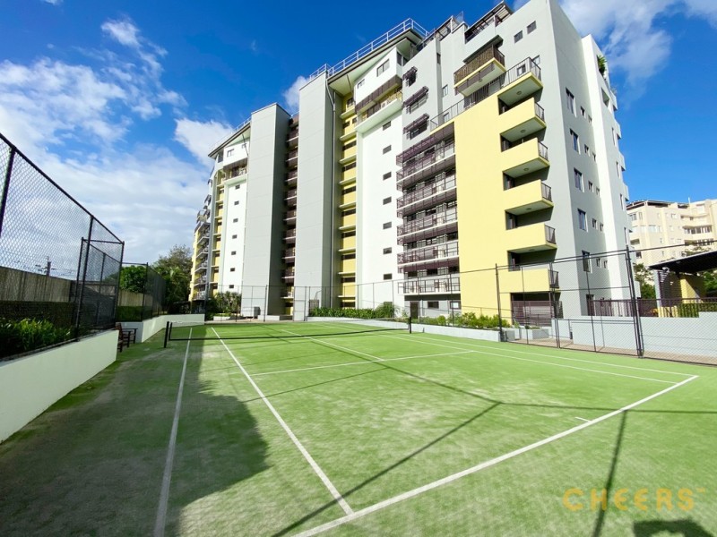 8 Land Street, Toowong QLD 4066