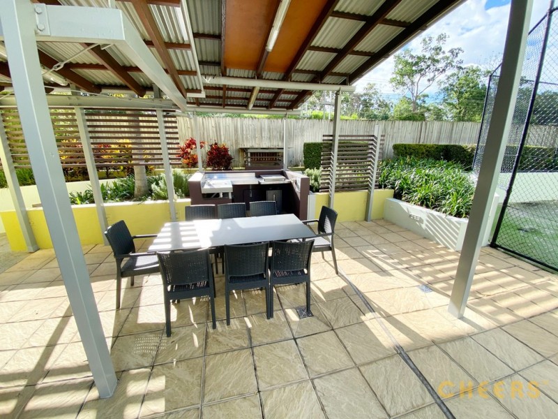 8 Land Street, Toowong QLD 4066