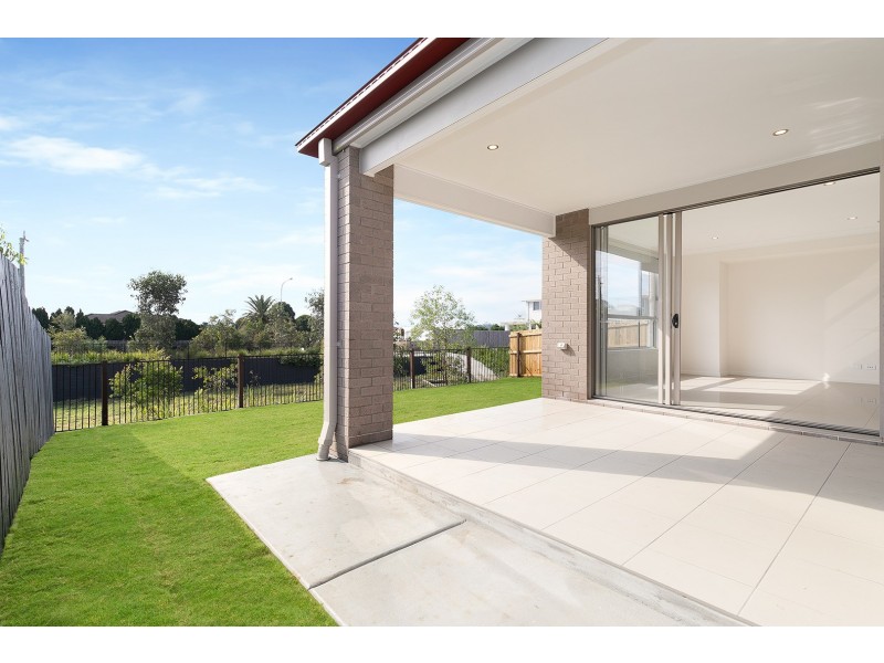 16 Cassidy Cres, Bridgeman Downs QLD 4035