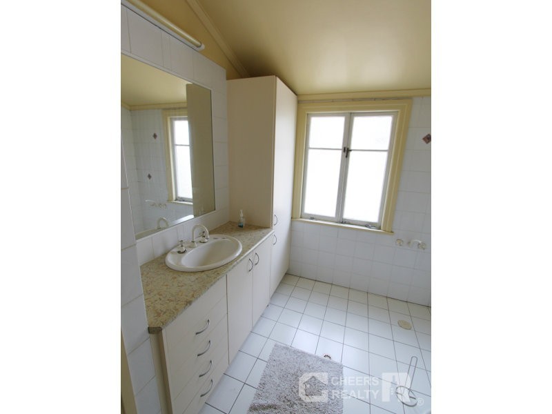 70 King Street, Annerley QLD 4103