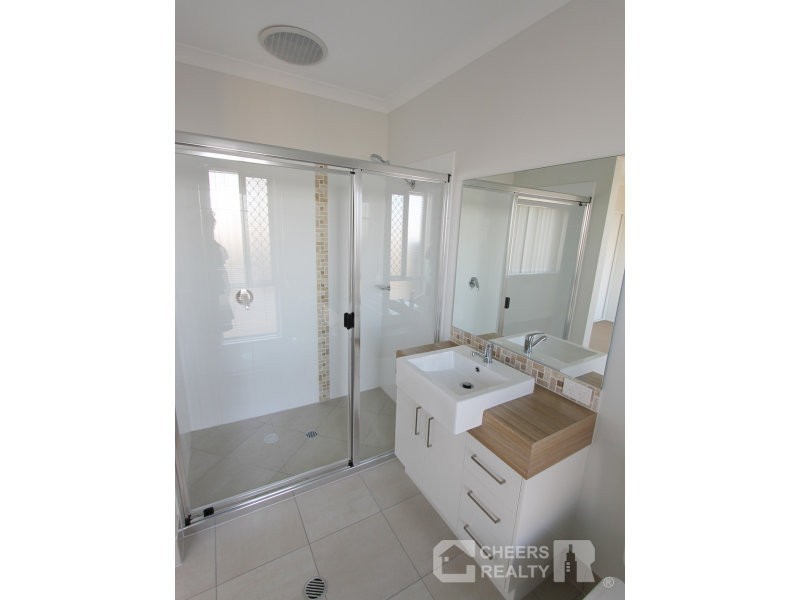 3 Buchanen Street, Boyne Island QLD 4680