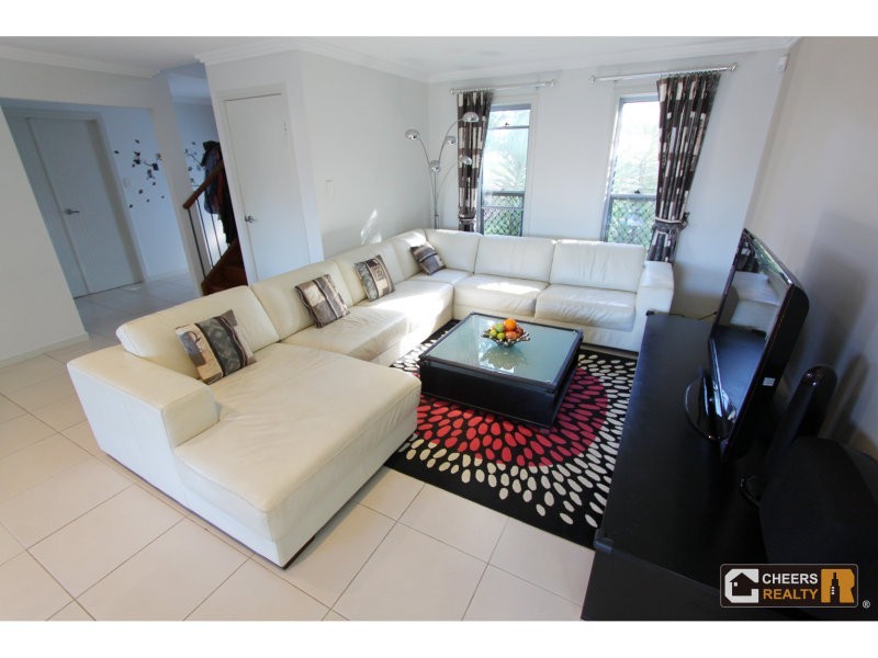 19 Ayesha Place, Calamvale QLD 4116