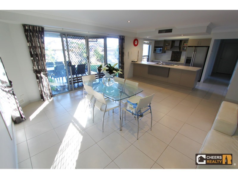 19 Ayesha Place, Calamvale QLD 4116
