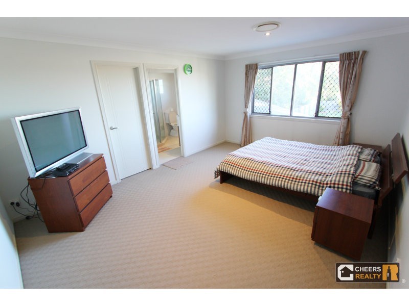 19 Ayesha Place, Calamvale QLD 4116
