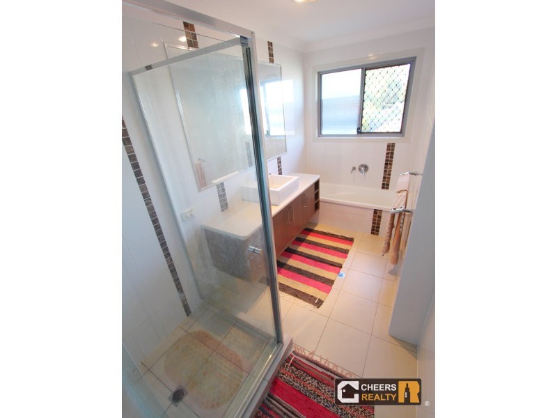 19 Ayesha Place, Calamvale QLD 4116