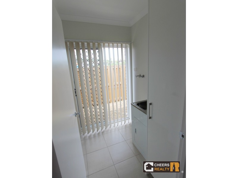 14 Koolivoo Pde, Boyne Island QLD 4680