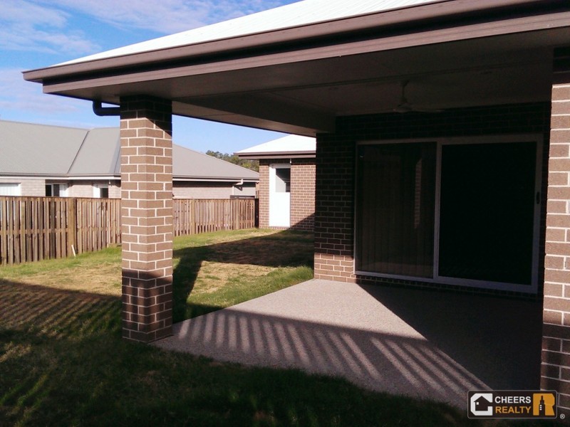 14 Koolivoo Pde, Boyne Island QLD 4680