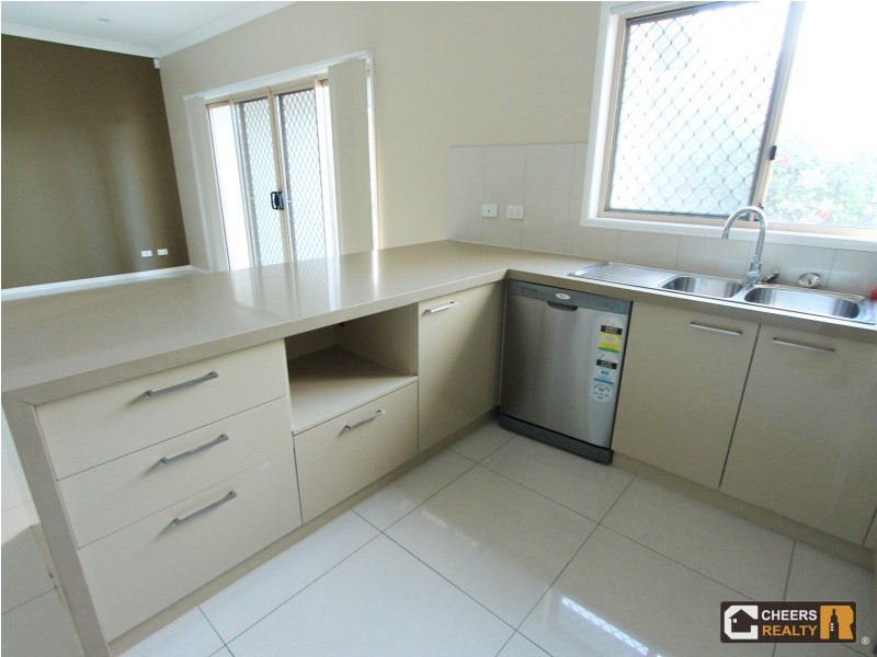 5 Messara Circuit, Durack QLD 4077