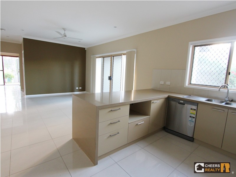 5 Messara Circuit, Durack QLD 4077