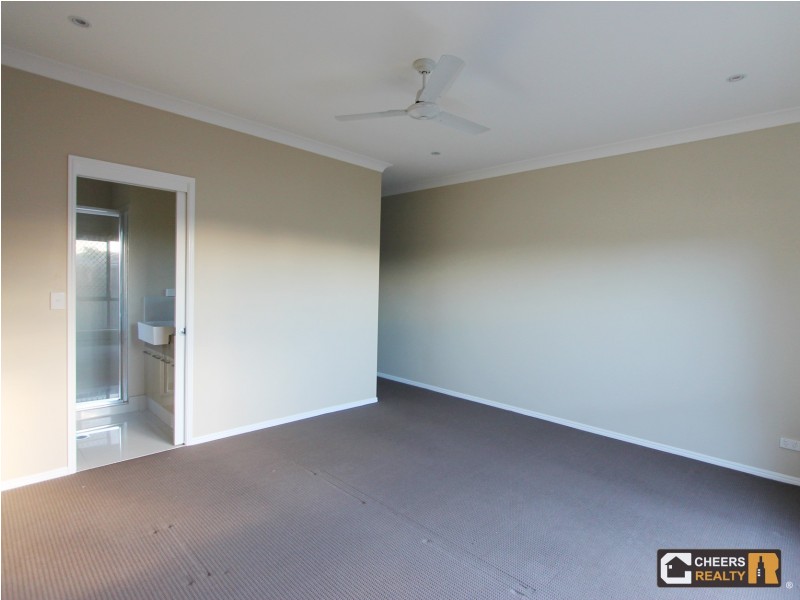 5 Messara Circuit, Durack QLD 4077