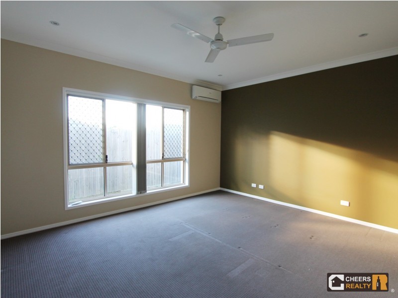 5 Messara Circuit, Durack QLD 4077