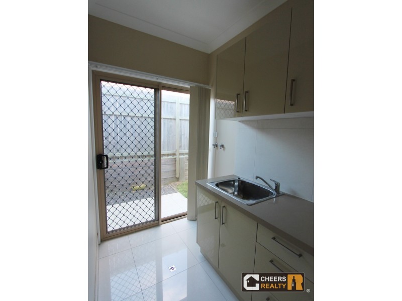 5 Messara Circuit, Durack QLD 4077