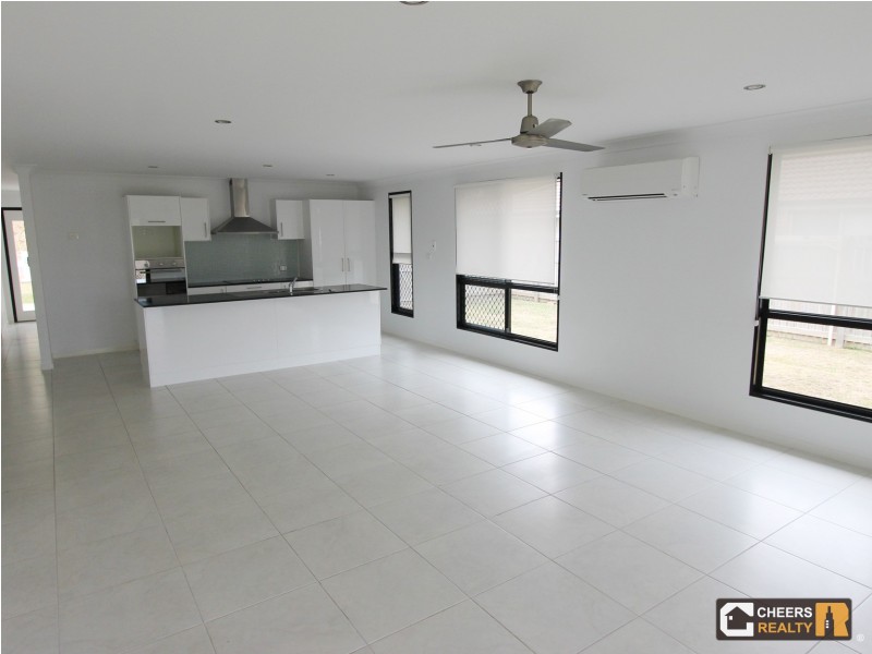 7 Wanda Dr, Boyne Island QLD 4680