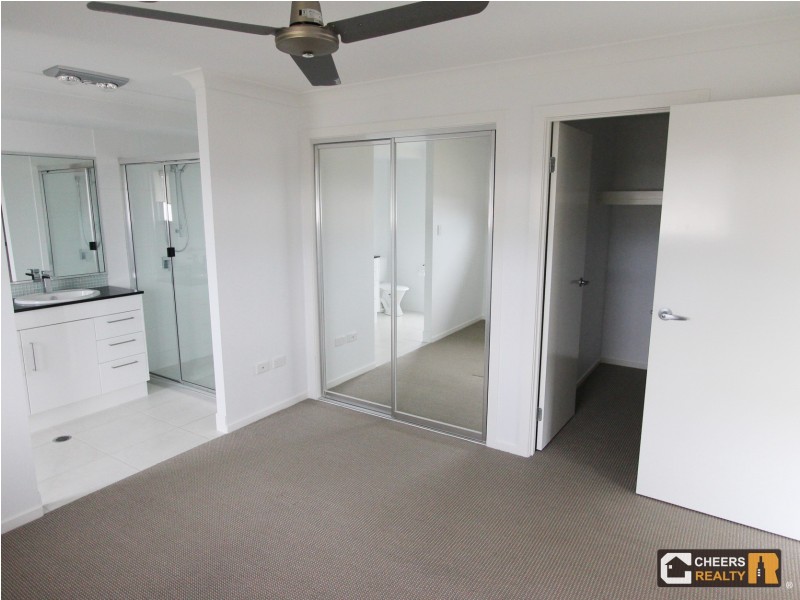 7 Wanda Dr, Boyne Island QLD 4680