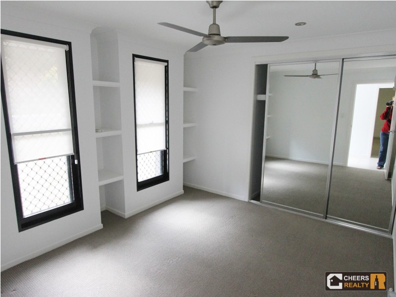 7 Wanda Dr, Boyne Island QLD 4680