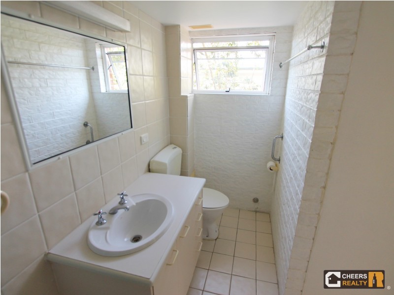 1/56 Woodstock Road, Toowong QLD 4066