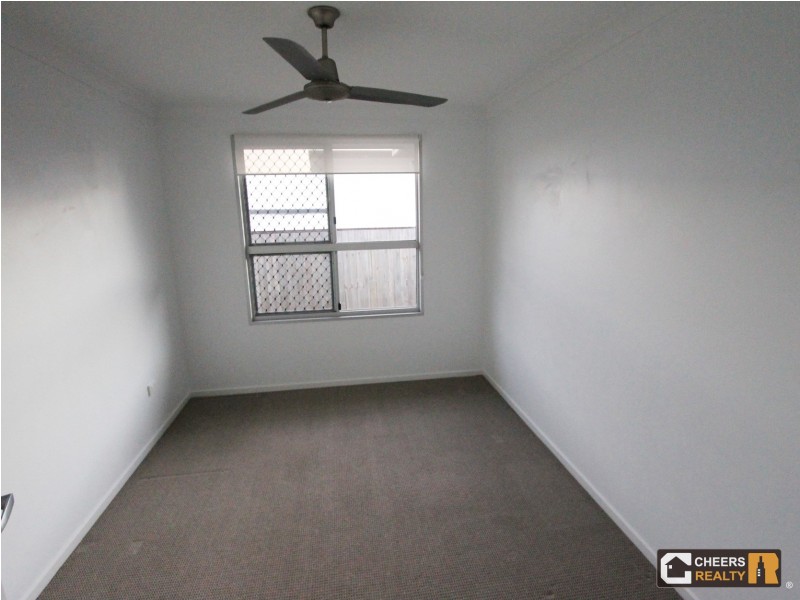 44 Broadwater Pl, New Auckland QLD 4680