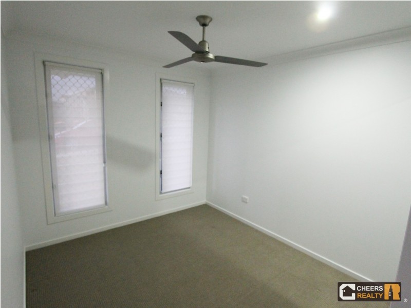 44 Broadwater Pl, New Auckland QLD 4680