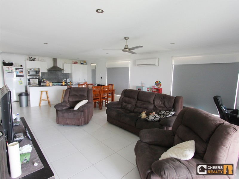 1 Wanda Drive, Boyne Island QLD 4680