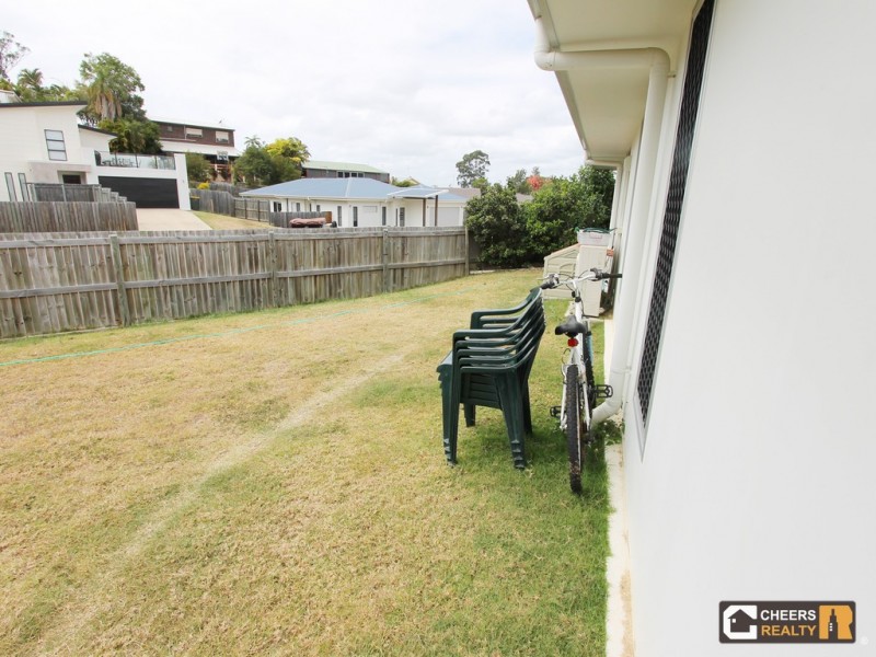 1 Wanda Drive, Boyne Island QLD 4680