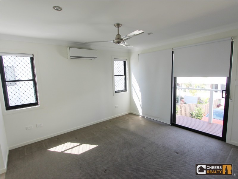 3/3 Christina Rd, Clinton QLD 4680
