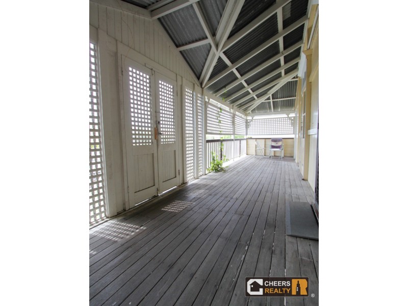 16 Vera Street, Greenslopes QLD 4120