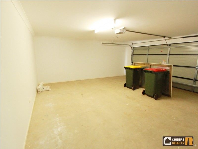 3 Valley Way, Boyne Island QLD 4680