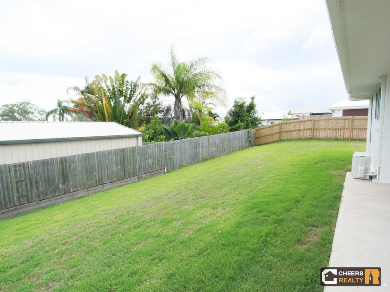 3 Valley Way, Boyne Island QLD 4680
