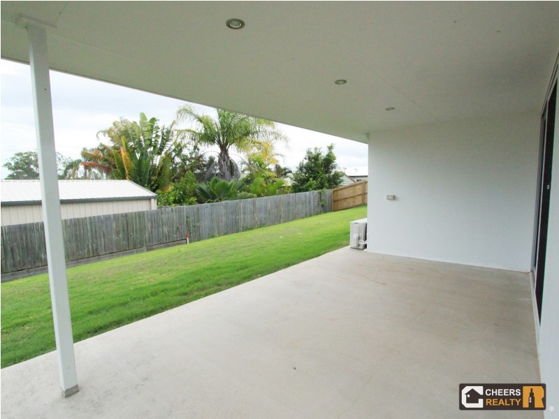 3 Valley Way, Boyne Island QLD 4680