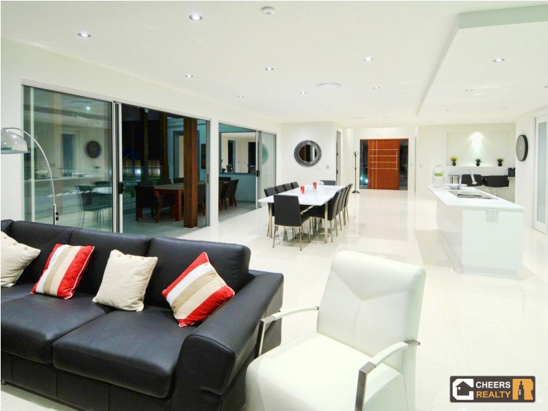 1 Franklin Court, New Auckland QLD 4680