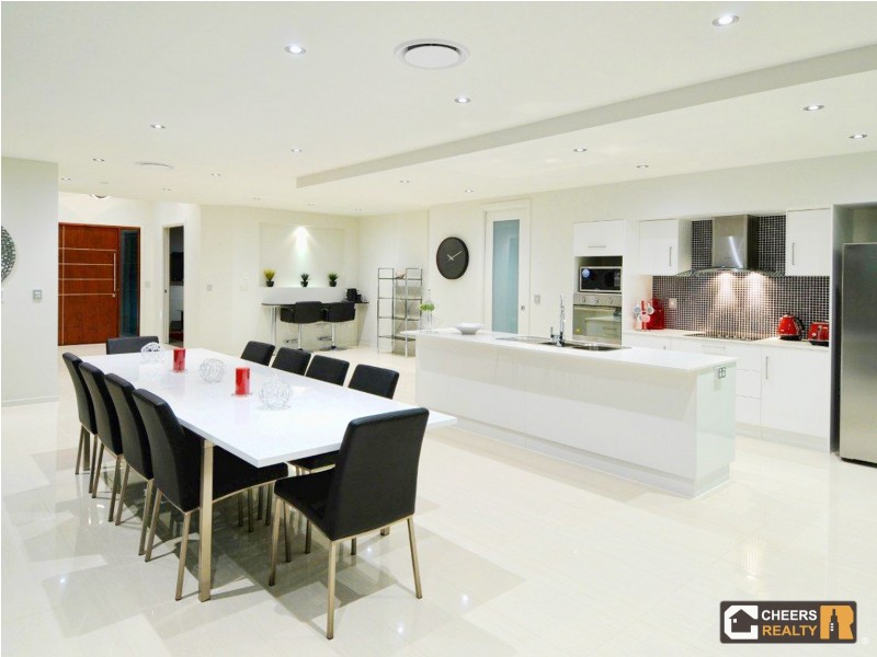 1 Franklin Court, New Auckland QLD 4680