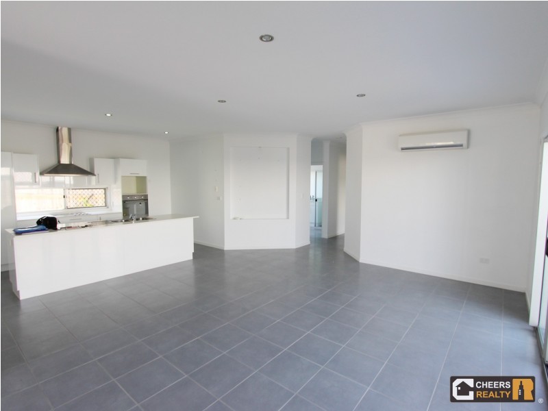 3 Windjana Court, New Auckland QLD 4680