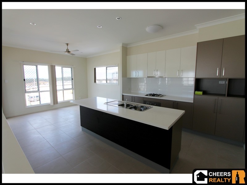 21 Wentworth Place, Glen Eden QLD 4680