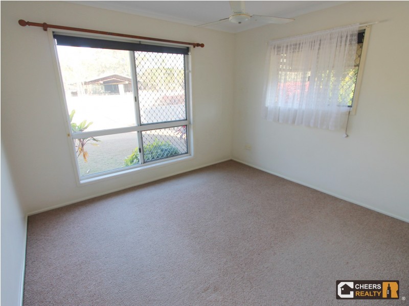 32 Beak Street, New Auckland QLD 4680