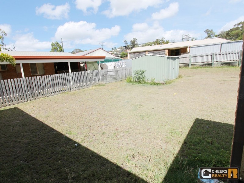 32 Beak Street, New Auckland QLD 4680