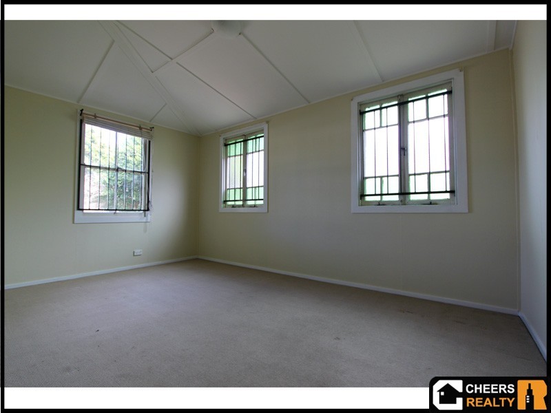 62 Stanley Road, Camp Hill QLD 4152