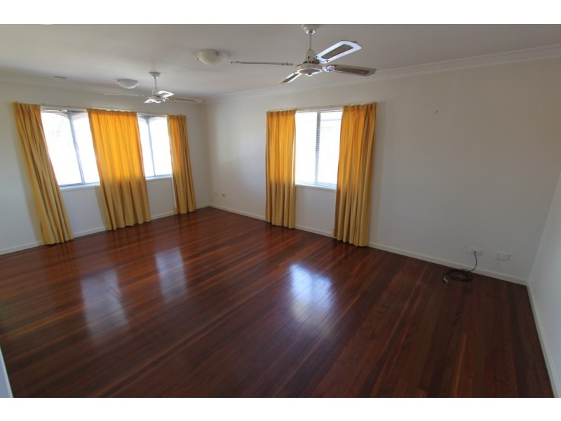 648 Mt Gravatt-Capalaba Road, Wishart QLD 4122