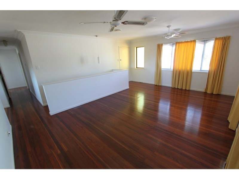 648 Mt Gravatt-Capalaba Road, Wishart QLD 4122